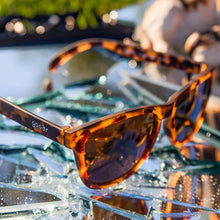 Load image into Gallery viewer, Goodr Bosley's Basset Hound Dreams Sunglasses
 - 3