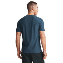 Load image into Gallery viewer, Rhone Reign Short Sleeve Mens Crew Neck
 - 18