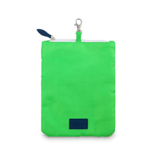 Load image into Gallery viewer, Ame & Lulu 3 Zip Carry All Clip bag
 - 2
