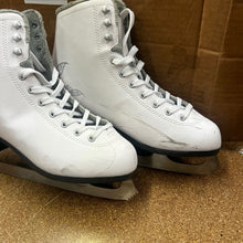 Load image into Gallery viewer, Bladerunner by RB Aurora W Figure Skates 33072
- 5