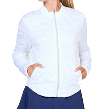 Load image into Gallery viewer, Sofibella UV Staples Quilt Womens Jacket - White/L
 - 4