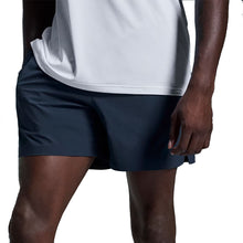 Load image into Gallery viewer, On 7 Inch Core Mens Tennis Shorts
- 8