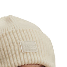 Load image into Gallery viewer, Varley Carly Womens Beanie
 - 4