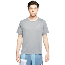 Load image into Gallery viewer, Nike Rise 365 Mens Short Sleeve Running Shirt
- 3