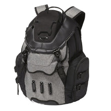 Load image into Gallery viewer, Oakley Bathroom Sink LX Backpack
- 1