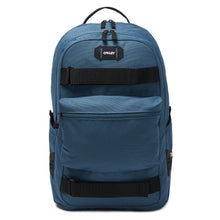 Load image into Gallery viewer, Oakley Street Skate Backpack
- 1