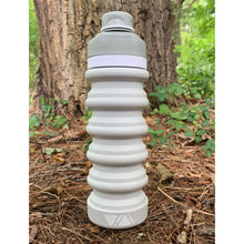 Load image into Gallery viewer, The Vidi Life Collapsible Water Bottle - 18oz
 - 5