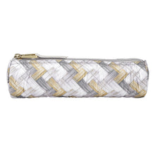 Load image into Gallery viewer, Oliver Thomas Thomas Small Cosmetic Bag
- 3