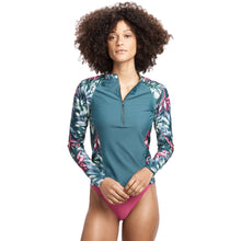 Load image into Gallery viewer, Lole Whiteheaven Womens Long Sleeve Rash Guard - Rainforest/M
 - 3