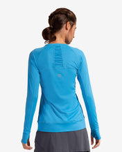 Load image into Gallery viewer, BloqUV Women's Pullover Sun Shirt
 - 5