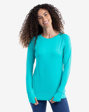 Load image into Gallery viewer, BloqUV Women's Pullover Sun Shirt
 - 15