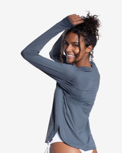 Load image into Gallery viewer, BloqUV Women's Scallop Top Relaxed
 - 32