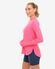 Load image into Gallery viewer, BloqUV Women's Scallop Top Relaxed
 - 67