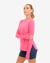 Load image into Gallery viewer, BloqUV Women's Scallop Top Relaxed
 - 68