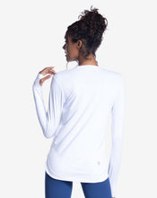 Load image into Gallery viewer, BloqUV Women's Scallop Top Relaxed
 - 16