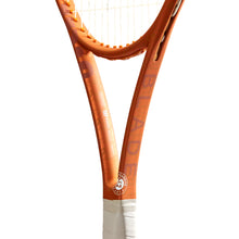 Load image into Gallery viewer, Wilson Blade 98 18x20 V8  Unstrung Tennis Racquet
 - 3