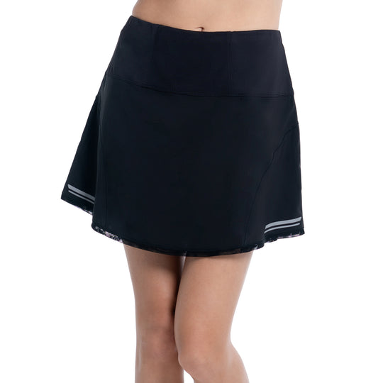 Lucky in Love Tech Flight Black 15.5in Womens Golf Skort