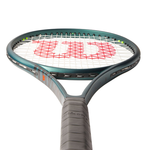 Wilson Blade 100L v9 Unstrung Tennis Racquet