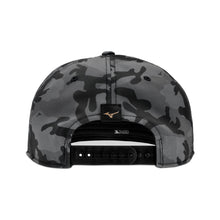 Load image into Gallery viewer, Mizuno Crossed Clubs Snapback Golf Hat
 - 4