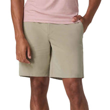 Load image into Gallery viewer, Vuori Meta 8.5 Inch Mens Golf Shorts - Truffle/38
 - 13