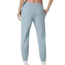 Load image into Gallery viewer, Vuori Performance Womens Jogger
 - 10