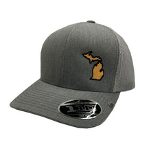 Load image into Gallery viewer, TravisMathew Widder 2.0 Michigan Hat - Hthr Grey/Gold/One Size
 - 9