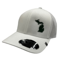 Load image into Gallery viewer, TravisMathew Widder 2.0 Michigan Hat - White/Green/One Size
 - 21