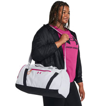 Load image into Gallery viewer, Under Armour Undeniable Signature Duffle Bag - Halo Grey/Pink
 - 5
