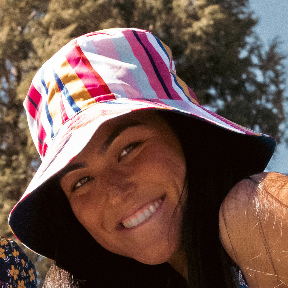 Krimson Klover WOmens Bucket Hat - Spectrum Stripe/One Size