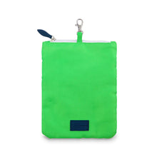 Load image into Gallery viewer, Ame &amp; Lulu 3 Zip Carry All Clip bag
 - 2