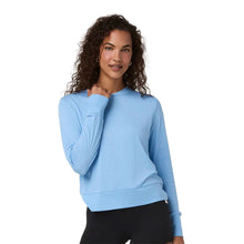 Load image into Gallery viewer, Vuori Daydream Crew Womens Shirt
 - 9
