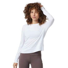 Load image into Gallery viewer, Vuori Daydream Crew Womens Shirt
 - 16