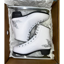 Load image into Gallery viewer, USED Bladerunner Aurora Womens Figure Skates 35938
 - 6