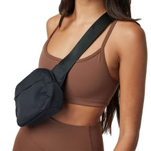 Load image into Gallery viewer, Vuori All Around Hip Pack
 - 3