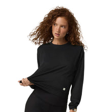 Load image into Gallery viewer, Vuori Halo Modern Womens Crew Neck Sweater
 - 3