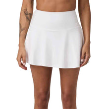 Load image into Gallery viewer, Vuori Baseline Gingham 14.5in Womens Tennis Skirt - White/L
 - 7