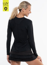Load image into Gallery viewer, Breeze Long Sleeve Crew
 - 4
