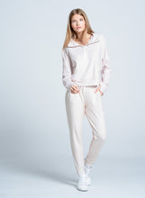 Load image into Gallery viewer, Renew Heather 1/4 Zip Long Sleeve
 - 2