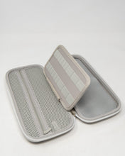 Load image into Gallery viewer, Pins and Aces Glove &amp; Accessory Caddie - Gray
 - 12