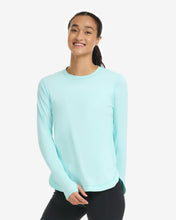 Load image into Gallery viewer, BloqUV Women's Scallop Top Relaxed
 - 1