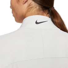 Load image into Gallery viewer, Nike Dri-FIT Vapor Mens Golf 1/2 Zip
 - 4
