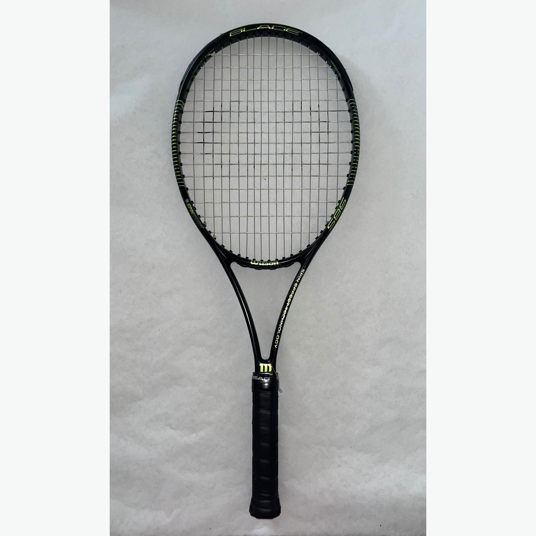 Used Wilson Blade 98S Tennis Racquet 4 3/8 26786 - 98/4 3/8/27