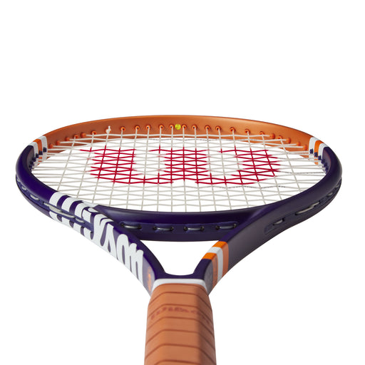 Wilson RG Blade 98 16x19 v8 Unstrng Tens Racquet