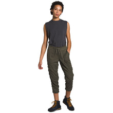 Load image into Gallery viewer, The North Face Aphrodite 2.0 Womens Pants - 21L TAUPE GREEN/Xl - Short
 - 6